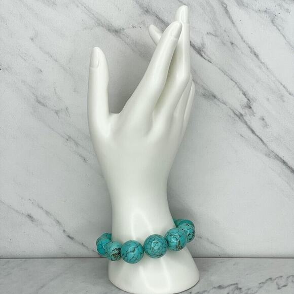 Faux Turquoise Chunky Beaded Silver Tone Toggle Bracelet - Picture 2 of 6
